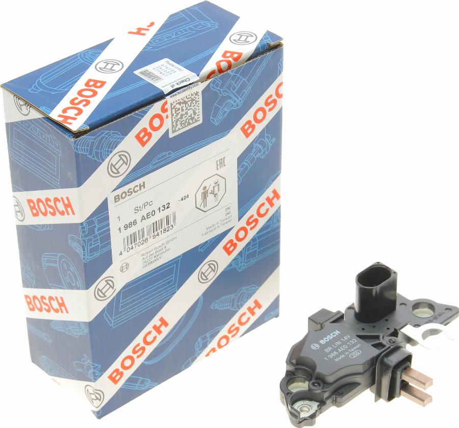 BOSCH 1 986 AE0 132 - Regolatore alternatore autozon.pro