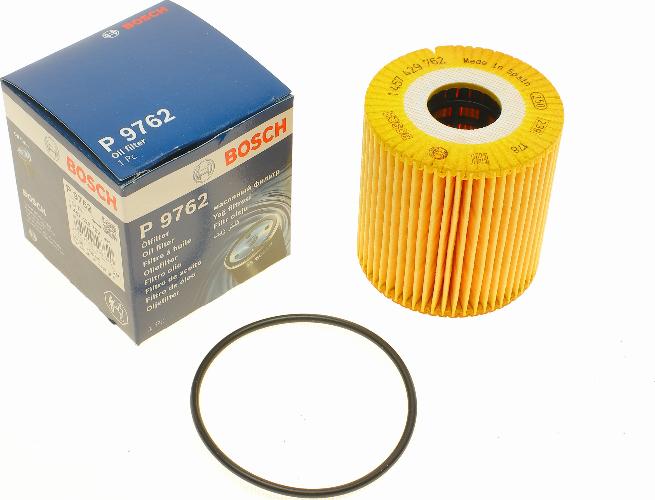 BOSCH 1 457 429 762 - Filtro olio autozon.pro