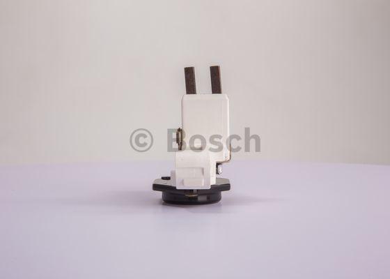 BOSCH 1 197 311 214 - Regolatore alternatore autozon.pro