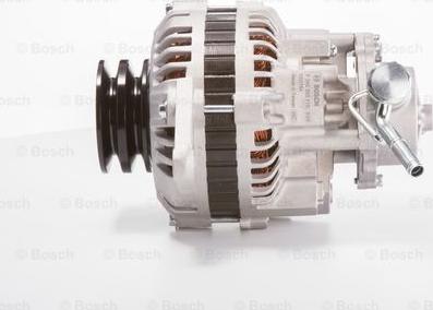 BOSCH F 042 303 110 - Alternatore autozon.pro