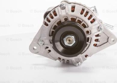 BOSCH F 042 303 110 - Alternatore autozon.pro