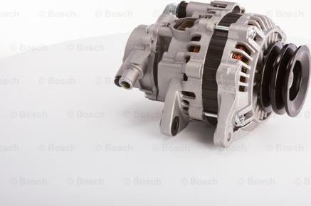 BOSCH F 042 303 112 - Alternatore autozon.pro