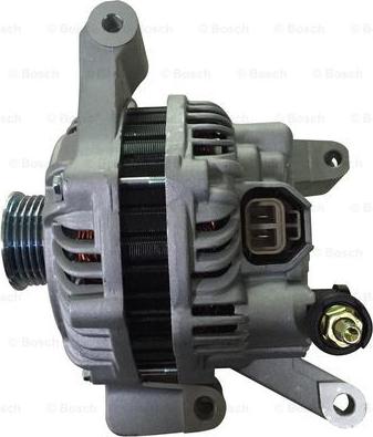 BOSCH F 042 205 136 - Alternatore autozon.pro