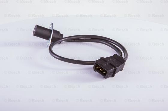 BOSCH F 000 99R 010 - Generatore di impulsi, Albero a gomiti autozon.pro