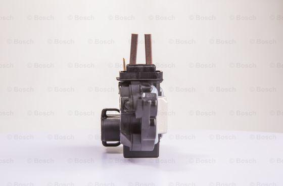 BOSCH F 00M A45 253 - Regolatore alternatore autozon.pro