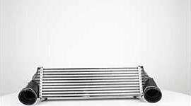 BSG BSG15535007 - Intercooler autozon.pro