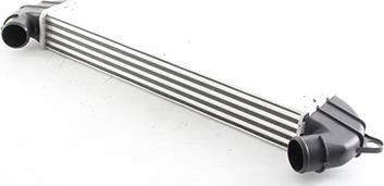 BSG BSG 25-535-011 - Intercooler autozon.pro