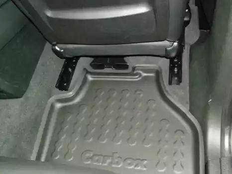 Carbox 432063000 - Tappetino vaschetta vano gambe autozon.pro