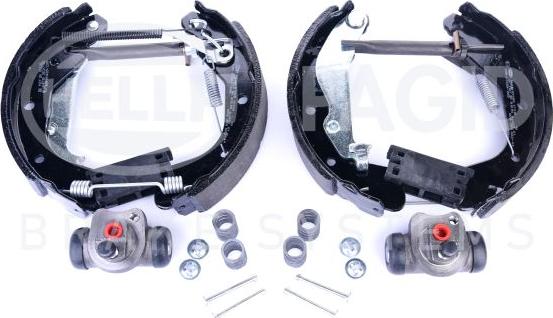 HELLA 8DB 355 022-441 - Kit ganasce freno autozon.pro