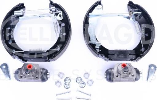 HELLA 8DB 355 022-421 - Kit ganasce freno autozon.pro