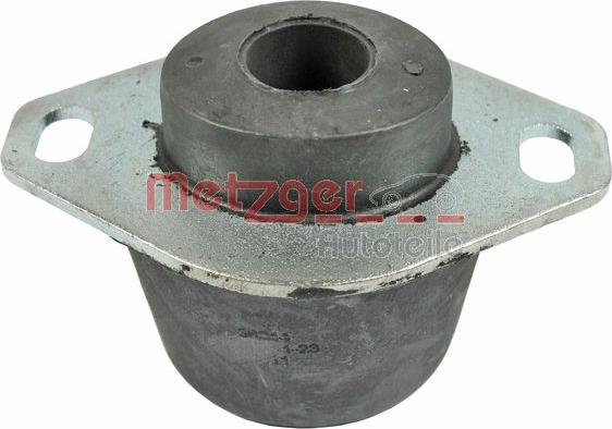 Metzger 8053756 - Sospensione, Motore autozon.pro