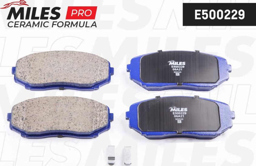 Miles E500229 - Kit pastiglie freno, Freno a disco autozon.pro