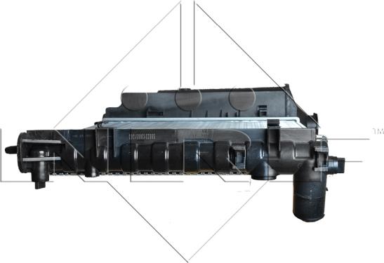 NRF 58823 - Radiatore, Raffreddamento motore autozon.pro