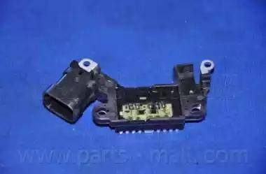 Parts-Mall PXPBB-008 - Regolatore alternatore autozon.pro