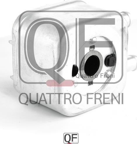 Quattro Freni QF00100088 - Radiatore olio, Olio motore autozon.pro