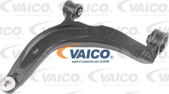 VAICO V10-9790 - Braccio oscillante, Sospensione ruota autozon.pro