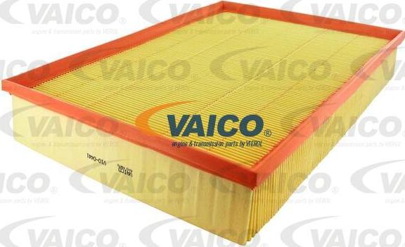 VAICO V10-0441 - Filtro aria autozon.pro