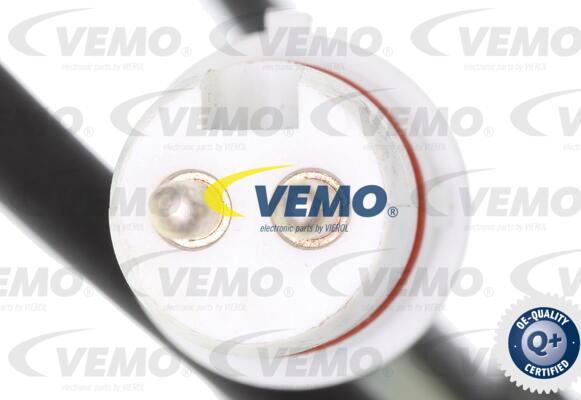 Vemo V46-72-0211 - Sensore, N° giri ruota autozon.pro