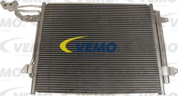 Vemo V15-62-1018 - Condensatore, Climatizzatore autozon.pro