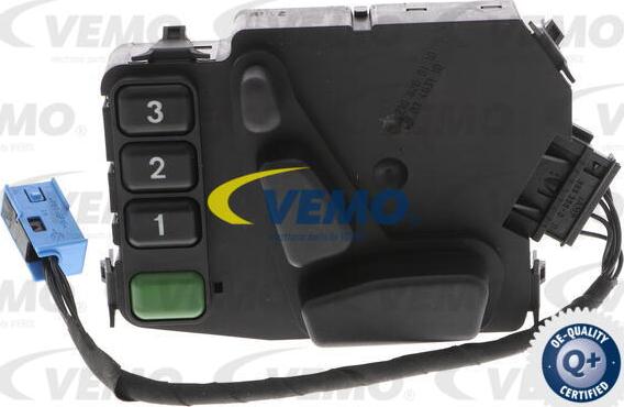 Vemo V30-73-0241 - Interruttore, Regolazione sedile autozon.pro