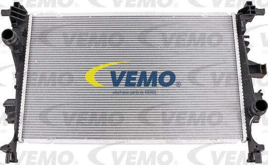 Vemo V24-60-0016 - Radiatore, Raffreddamento motore autozon.pro