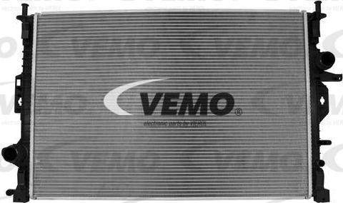 Vemo V25-60-0023 - Radiatore, Raffreddamento motore autozon.pro