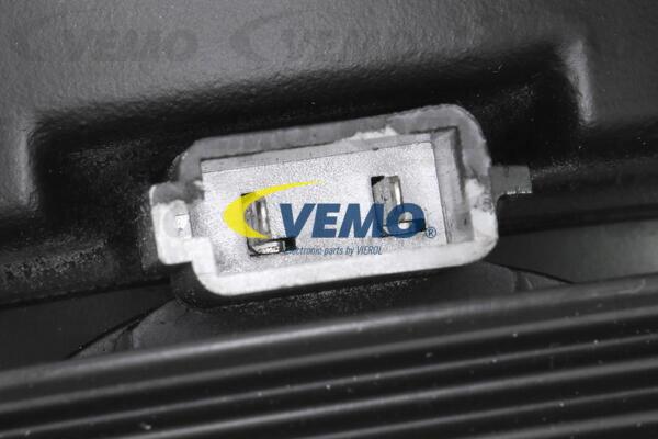 Vemo V25-15-1002 - Compressore, Climatizzatore autozon.pro