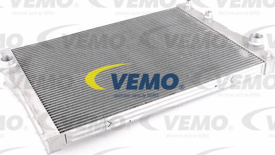 Vemo V20-60-0027 - Radiatore, Raffreddamento motore autozon.pro