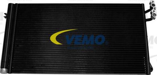 Vemo V20-62-1024 - Condensatore, Climatizzatore autozon.pro