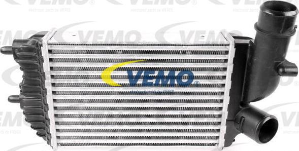 Vemo V22-60-0013 - Intercooler autozon.pro