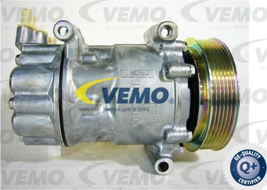 Vemo V22-15-0010 - Compressore, Climatizzatore autozon.pro